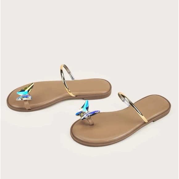 Butterfly decor toe loop sandals - Picture 3 of 4